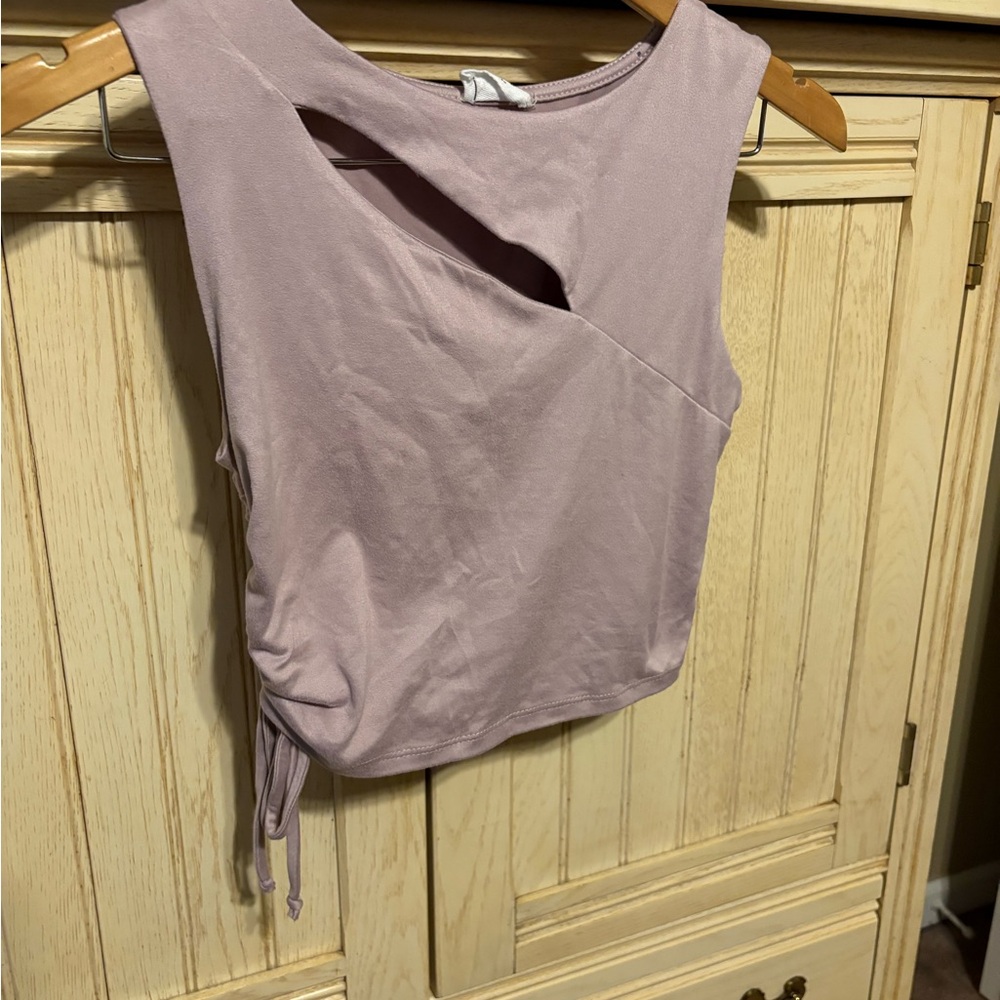 Le Lis Mauve Sleeveless Crop Top